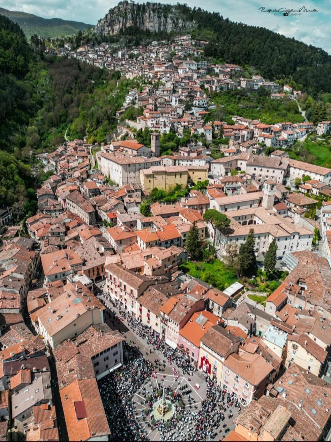 Appartamento Luzzi Tagliacozzo Exteriér fotografie